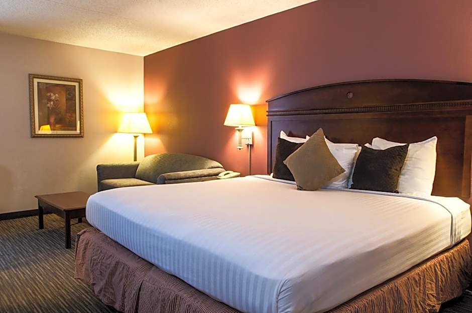 Greenstay Hotel And Suites