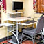Super 8 by Wyndham Paris IL