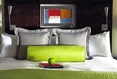 Aura Hotel Times Square