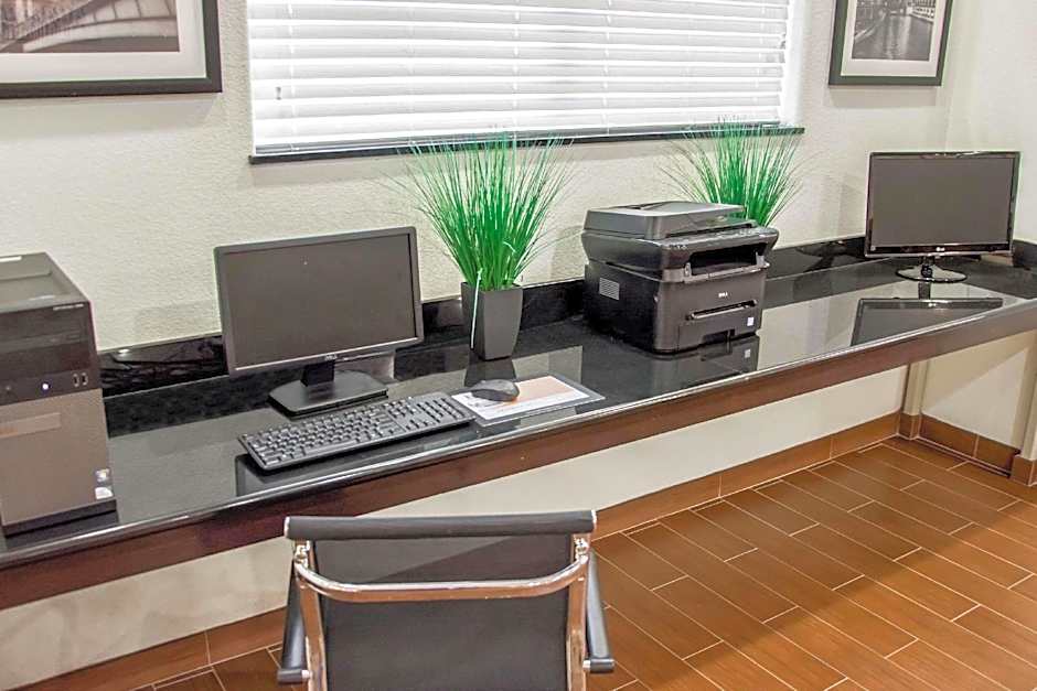 Sleep Inn & Suites Center