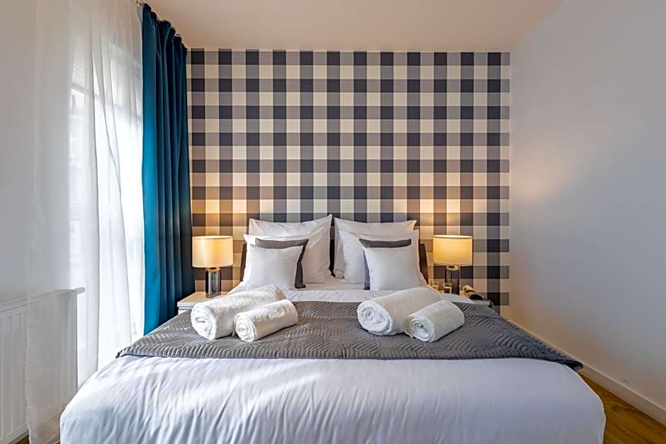 Deluxe Apartments by The Railway Station Wroclaw