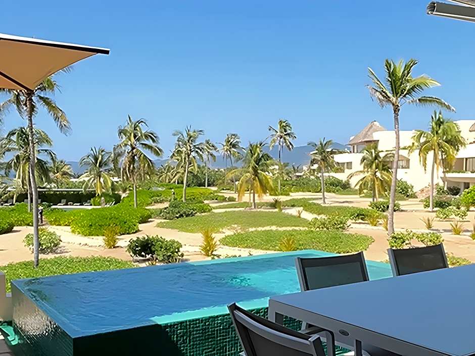Marea Beachfront Villas