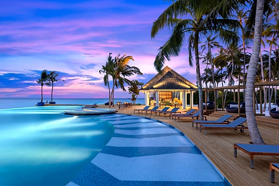 Avani Fares Maldives Resort