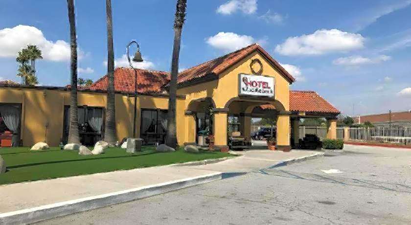 Hotel Saddleback