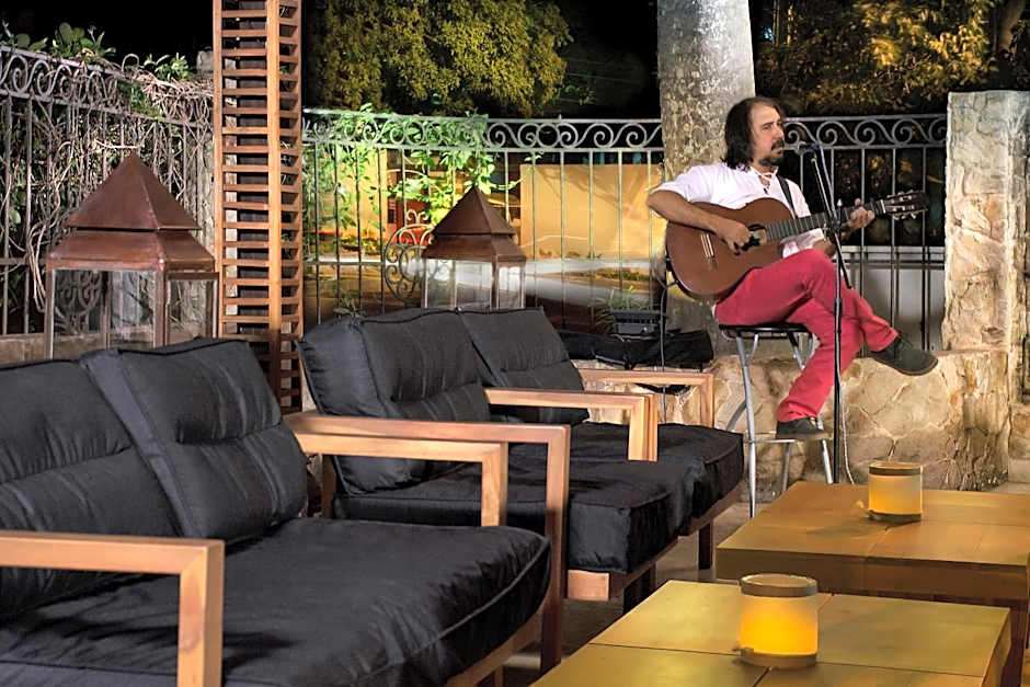 Movich Casa Del Alferez