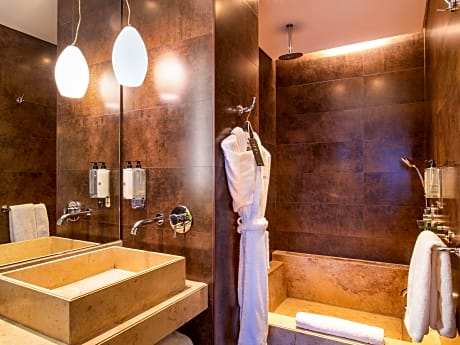 LUXURY ROOM with 2 Single Size Beds and views of Río de la Plata