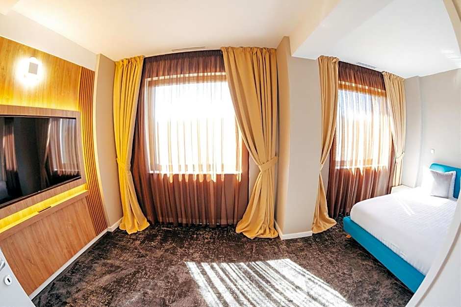 Business Hotel Conference Center & Spa