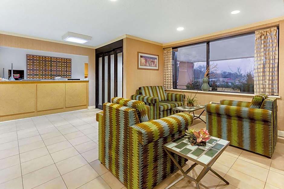 La Quinta Inn by Wyndham Chicago Willowbrook – Willowbrook, IL