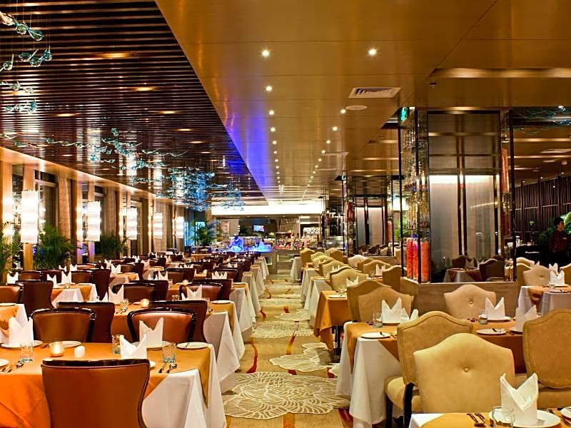 Easeland Hotel