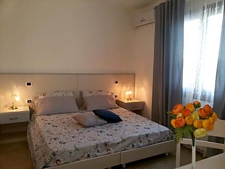 Double or Twin Room with Private Bathroom