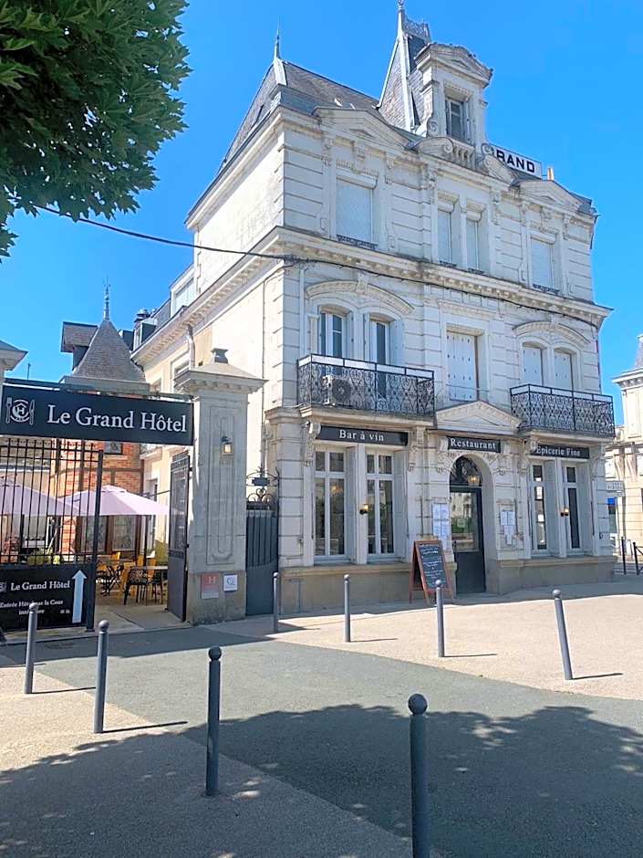 Logis Le Grand Hotel