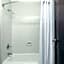 Brentwood Inn & Suites