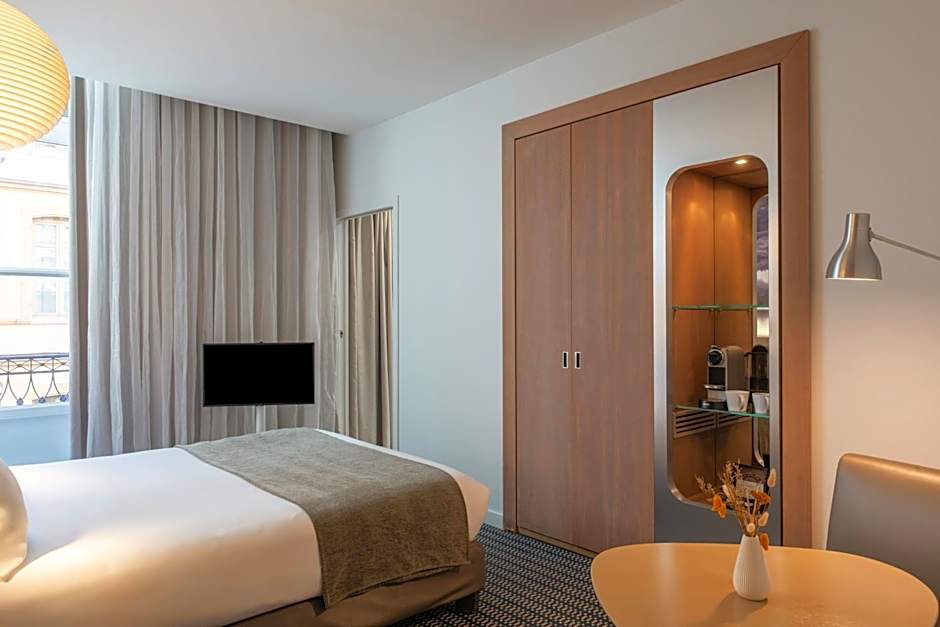 Le Grand Balcon Hotel