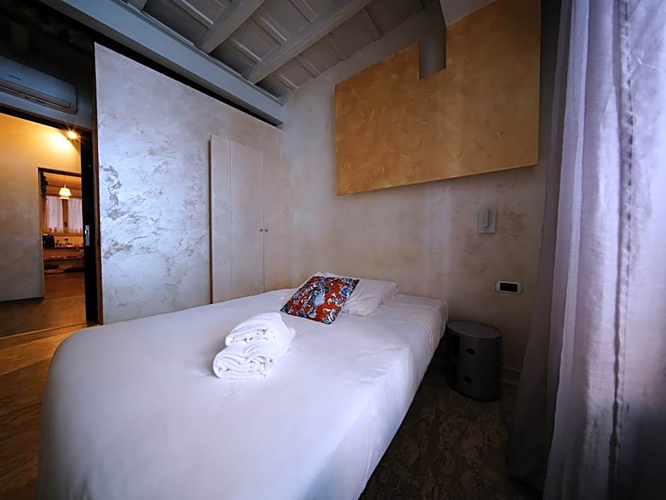 Nerva Accommodation
