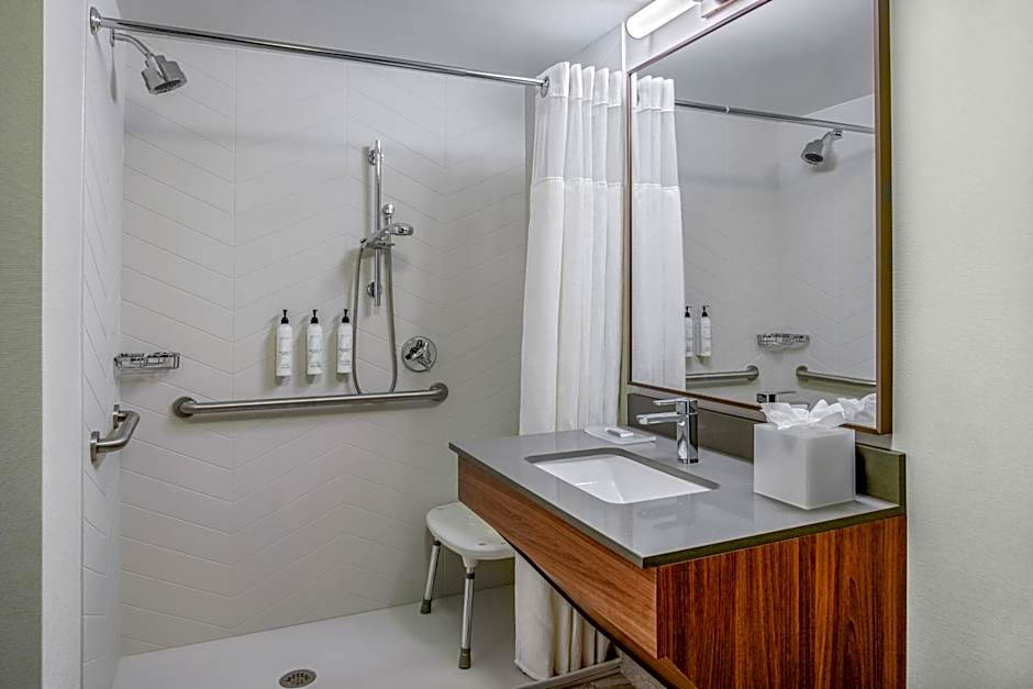 Fairfield Inn & Suites by Marriott Brunswick Freeport