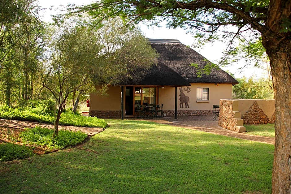 Ukutula Lion Lodge
