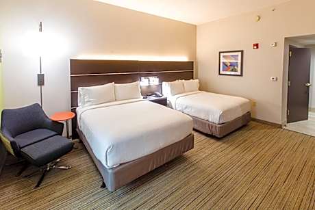 Suite with Two Beds - Non-Smoking