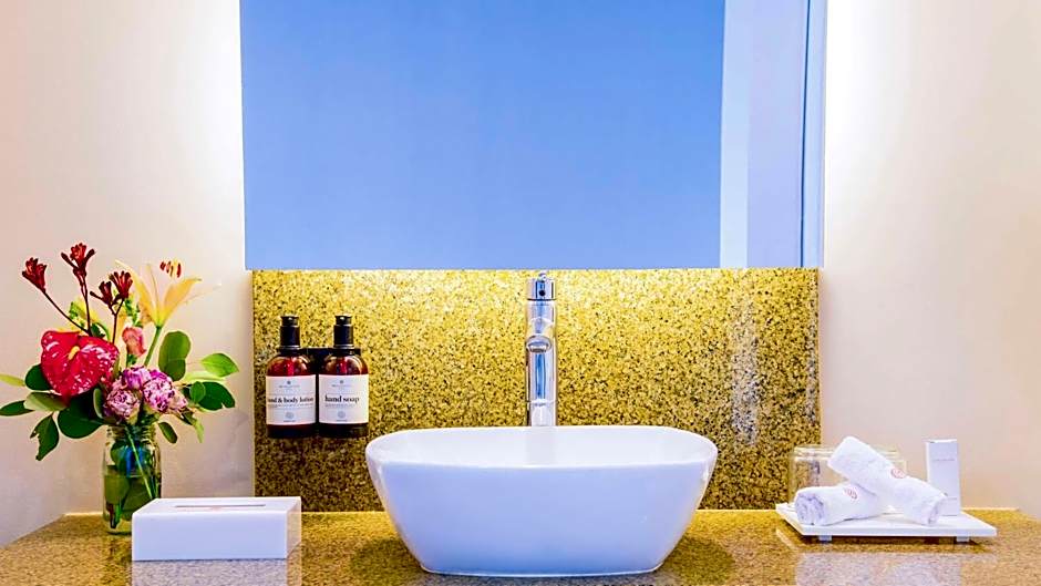 NH Collection Medellin Royal