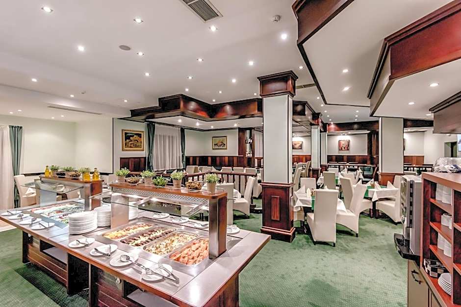 Hotel Bellevue - Half Board