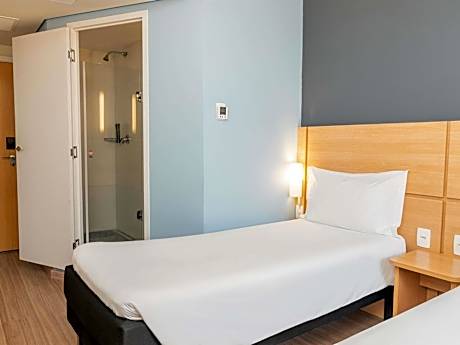 Standard Apartment With Twin Beds