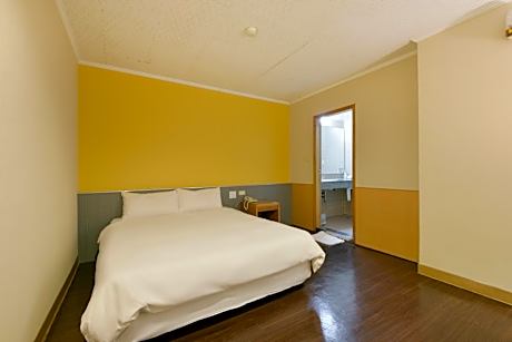 Budget Double Room (No Window)