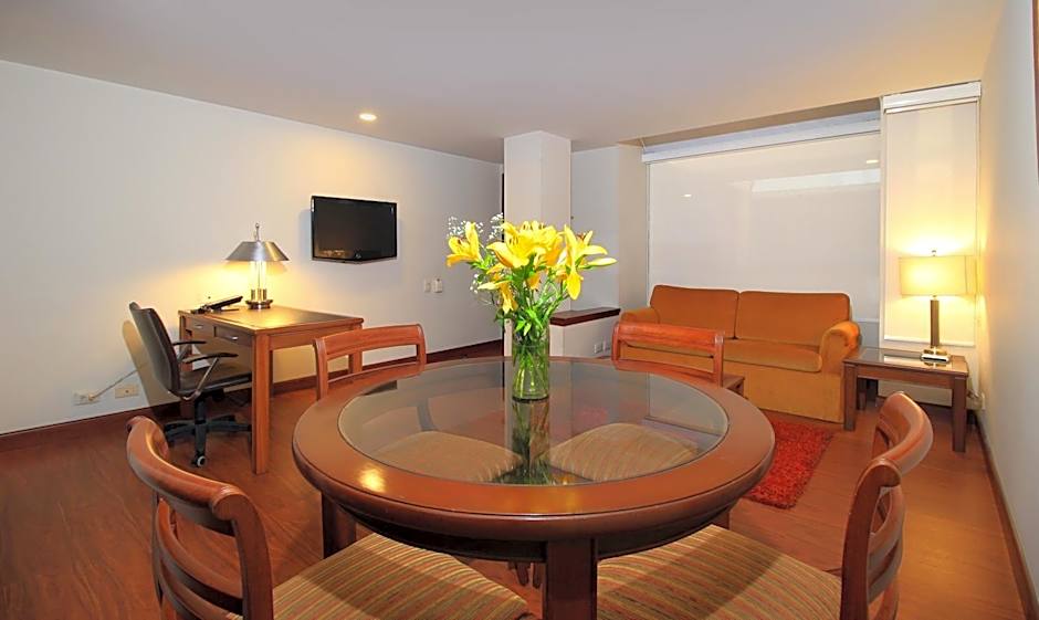 Hotel Windsor House Inn By GEH Suites