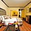 Vivanta Ernakulam, Marine Drive