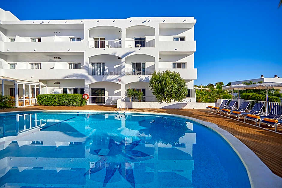 Gavimar Ariel Chico Hotel and Apartments