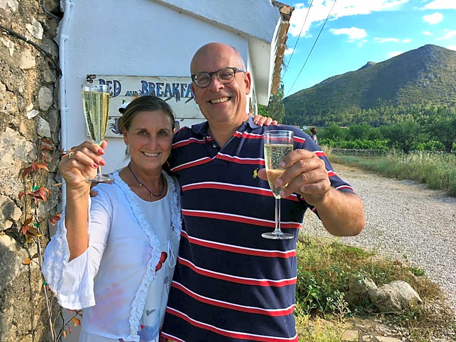 Buena Idea - Adults Only