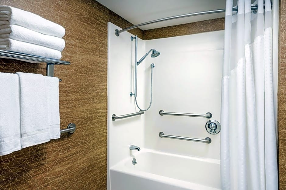Holiday Inn Express Boston Brockton By IHG