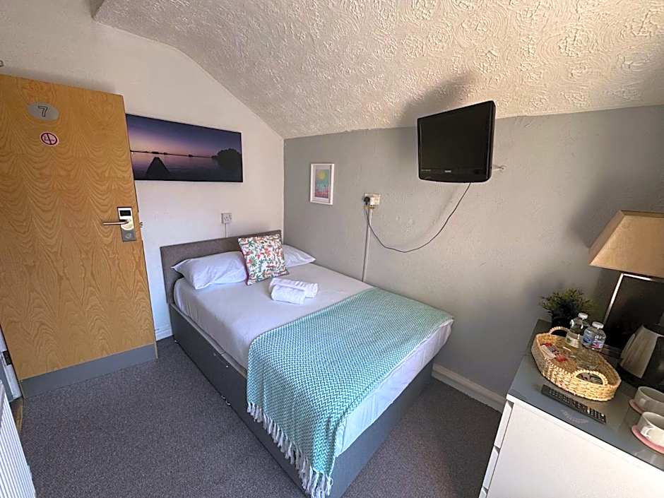 The Shores Hotel, Central Blackpool