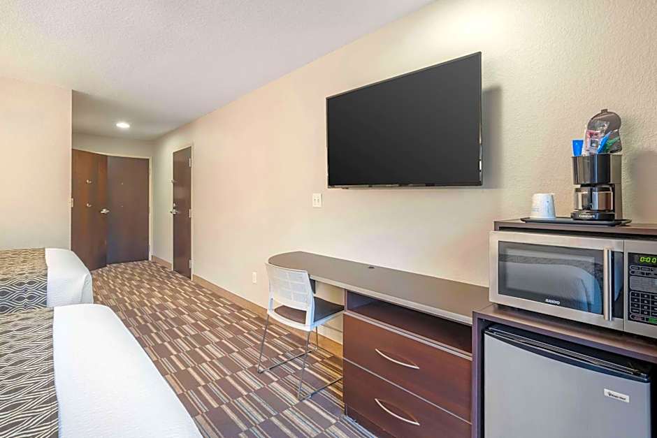 Microtel Inn & Suites By Wyndham Brooksville