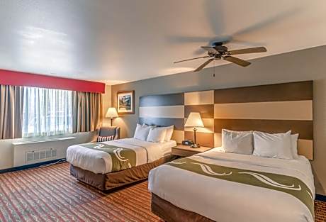 Quadruple Room with One Queen and One Double Beds - Accessible/Non-Smoking