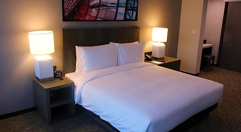 Hyatt House Shenzhen Airport