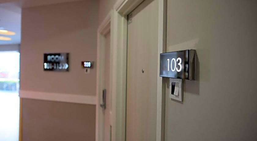 Mornington Hotel  Bukit Permata Lumut