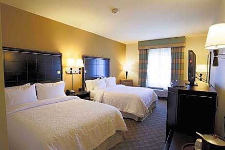 2 Queen Beds Nonsmoking