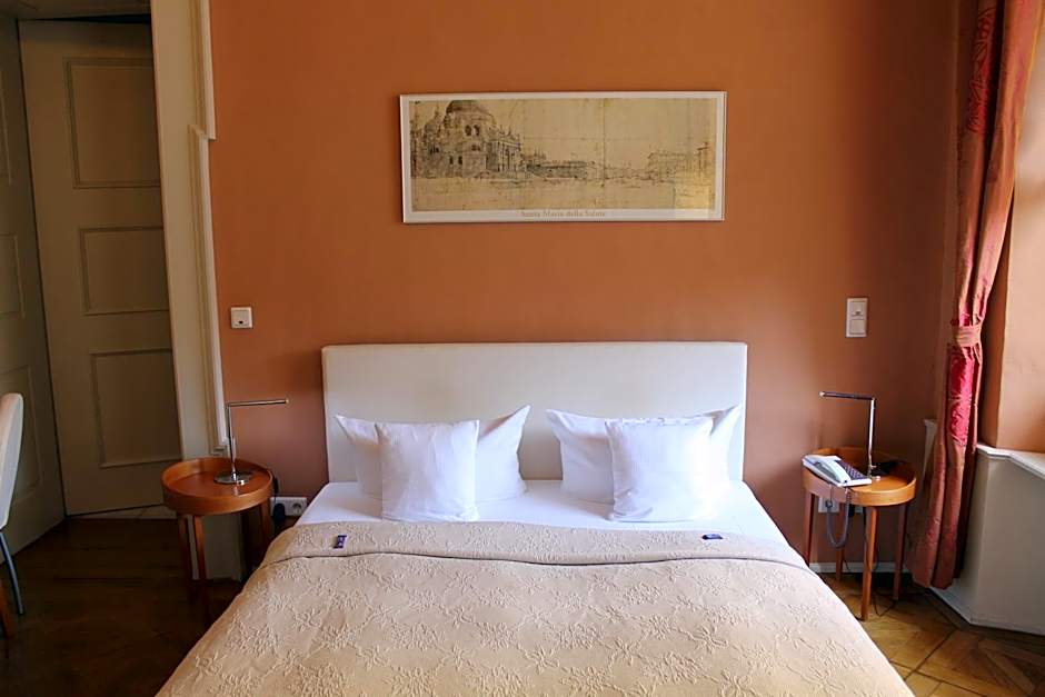 Palais Schrottenberg