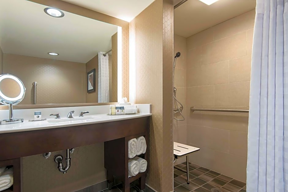 DoubleTree by Hilton Schenectady