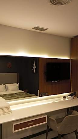 Economic Studio Double Bed