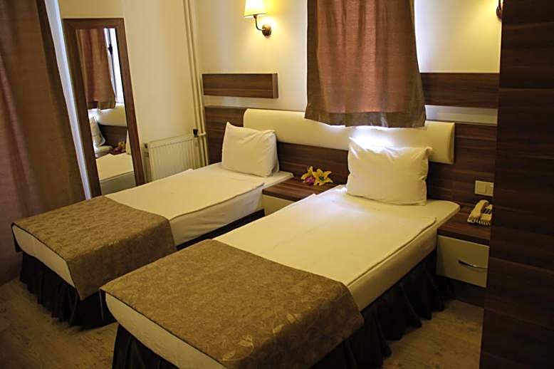 Albano Hotel