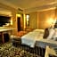 Golden Deluxe Hotel