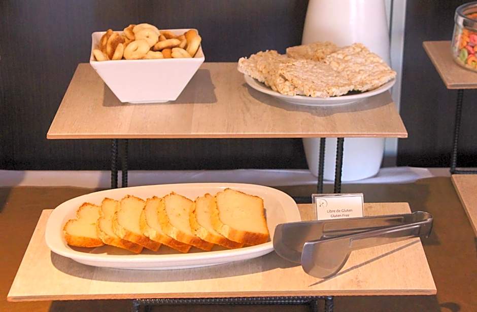 Xelena Hotel & Suites