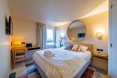 Family Room with Shower