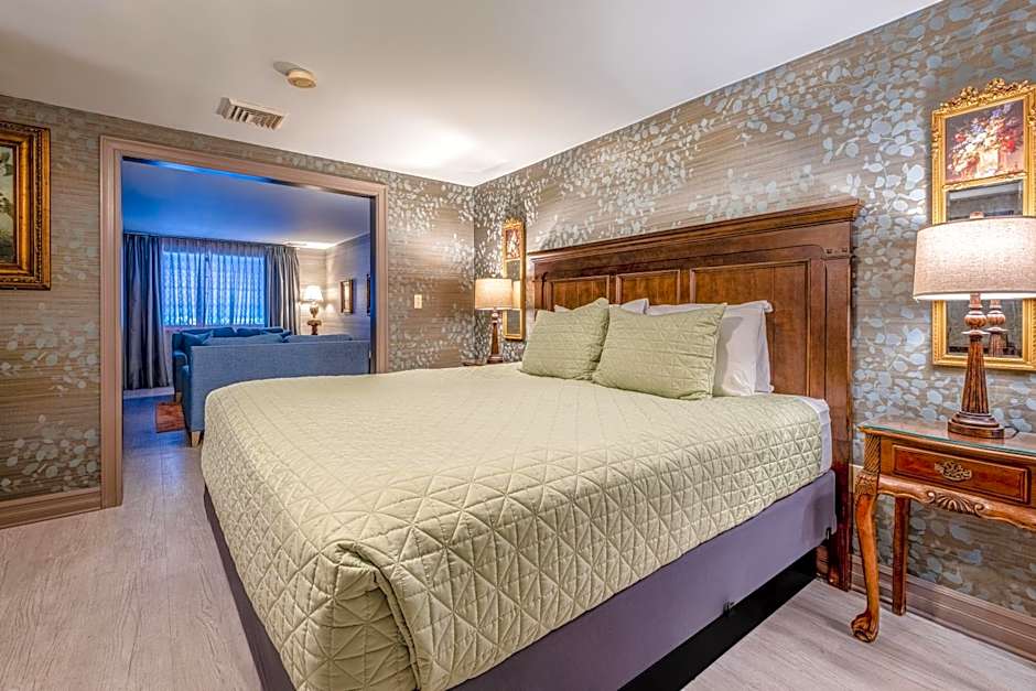 Red Coach Inn