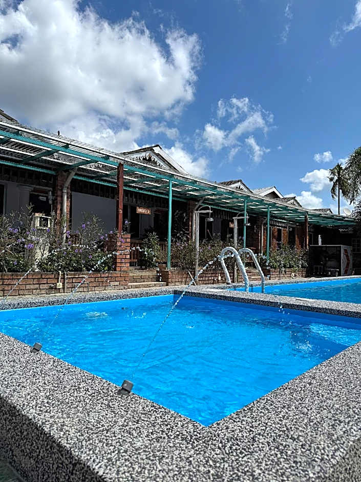 Pondok Muara Chalets