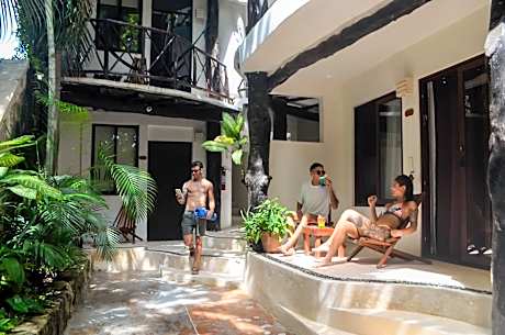 Siesta Fiesta Hotel - 5th Avenue- Adults Only