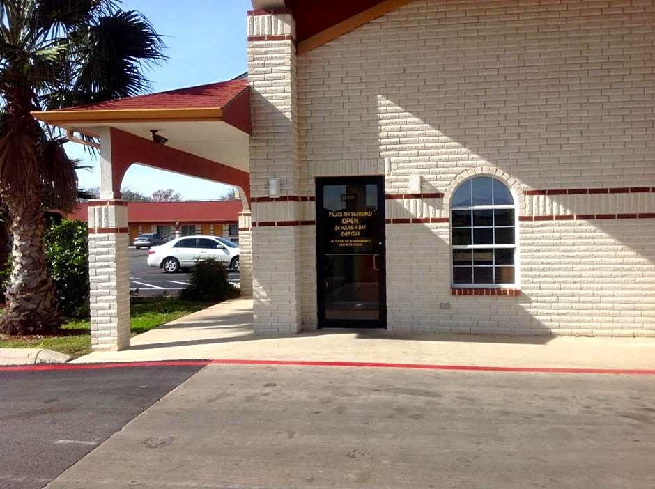 Luxury Inn and Suites Seaworld