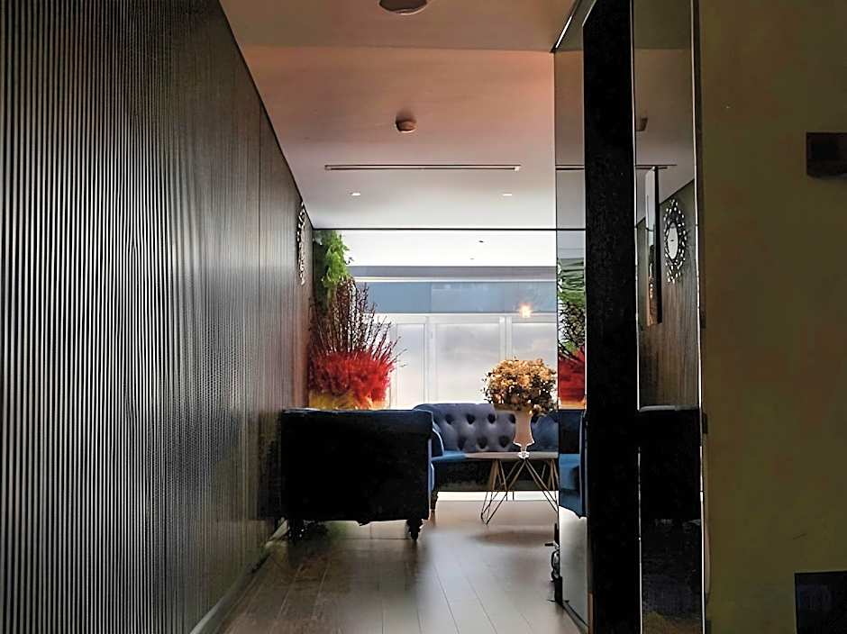 Signature Boutique Hotel