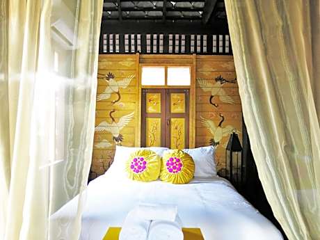 Double Room with Balcony (Golden Crane) - Non-Smoking