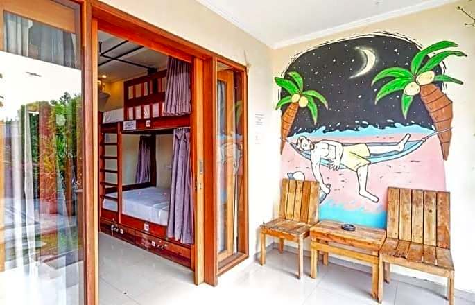 Castaway Hostel